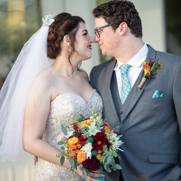 Meet your Posher, Rachel - Picture 2 of 2